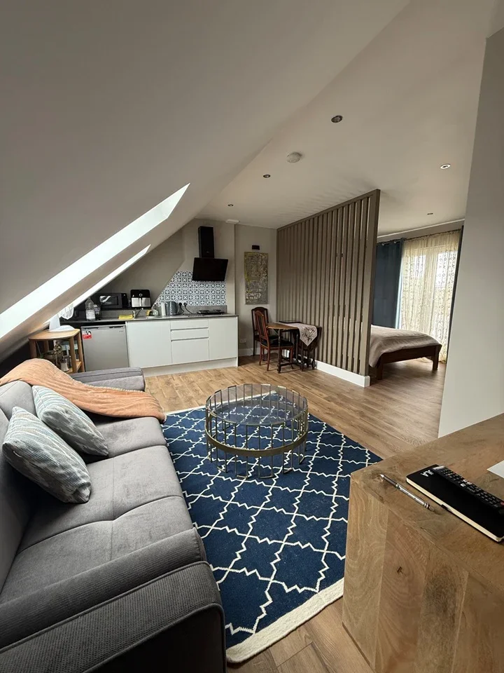 Flat Rectory Road in Greater London