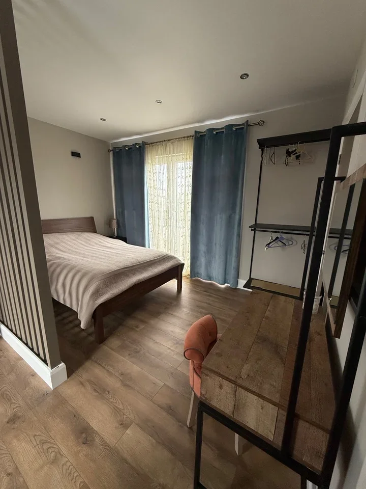 Flat Rectory Road in Greater London