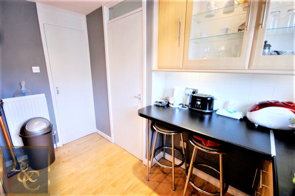 Flat Coopers Lane in London
