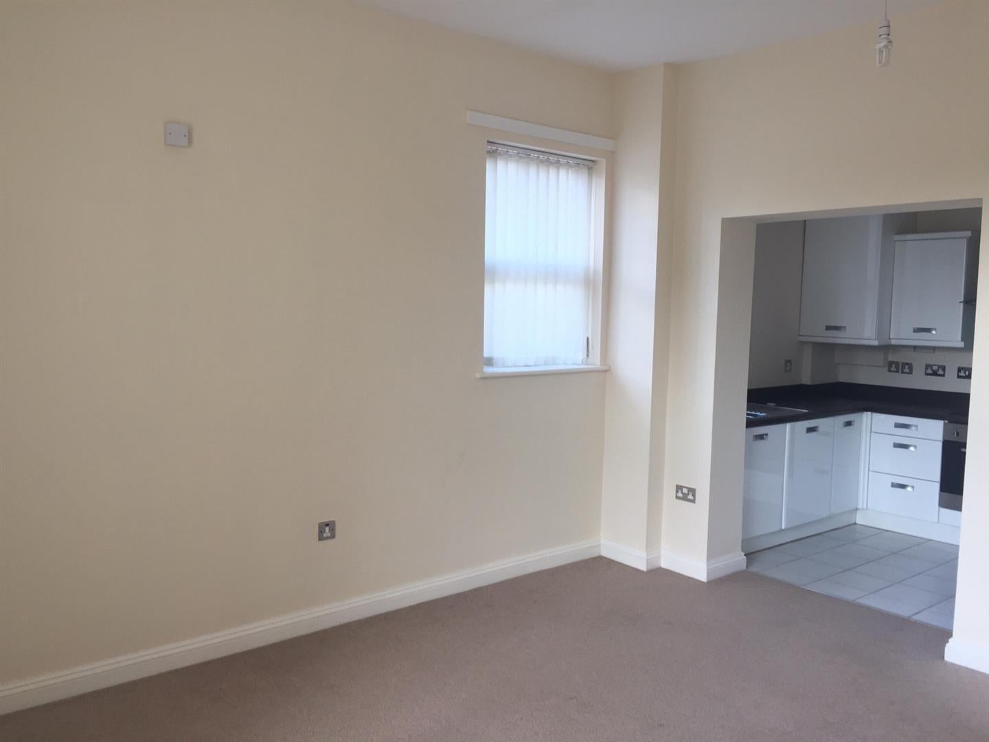 Flat Ivanhoe Road in Lichfield