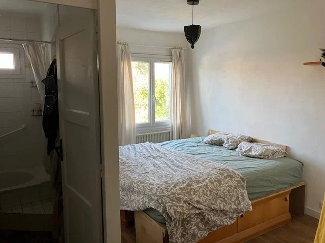Chambre Rue Louis Pergaud à Vénissieux