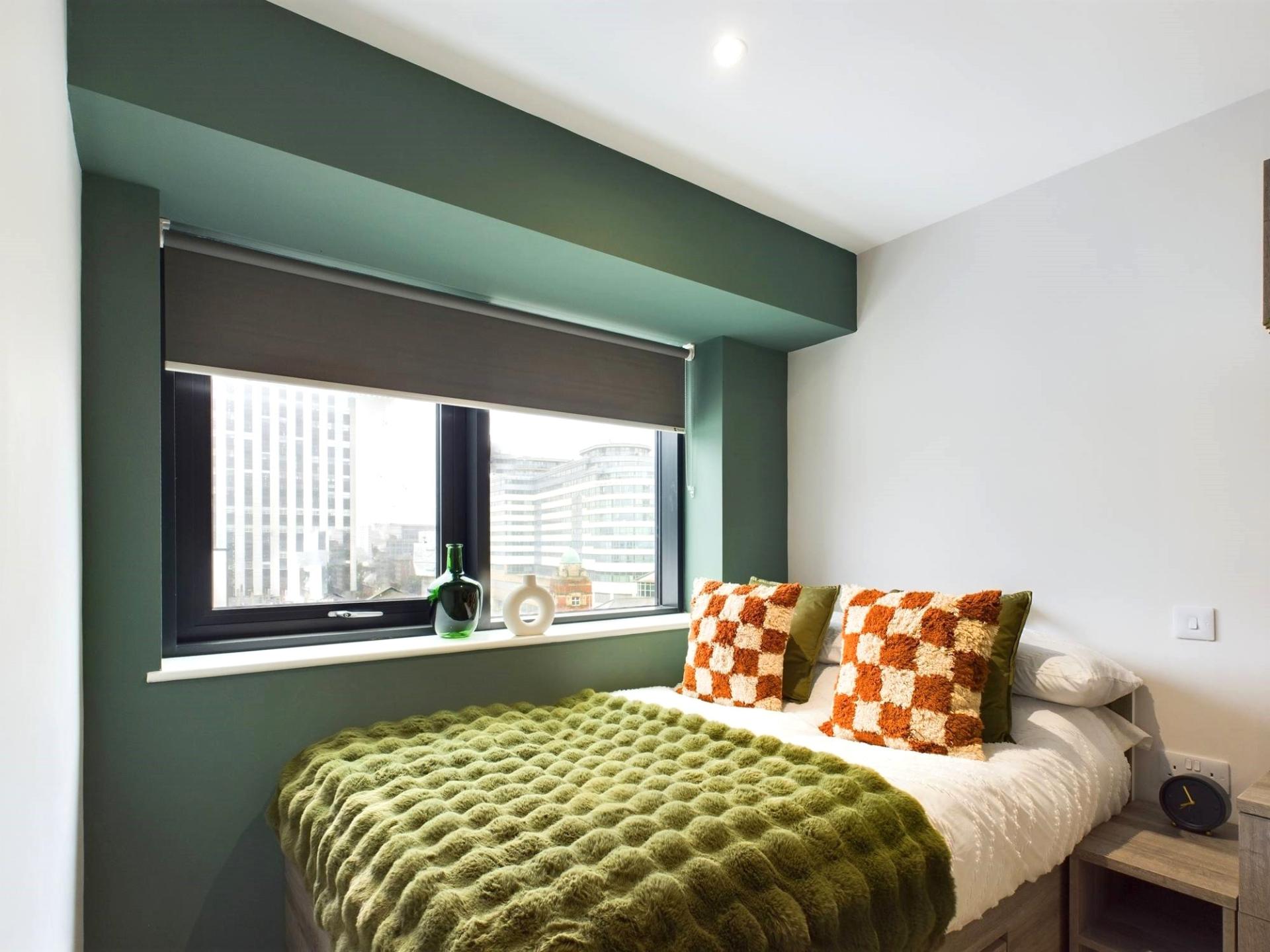Room St Ann's Well Road in Nottingham