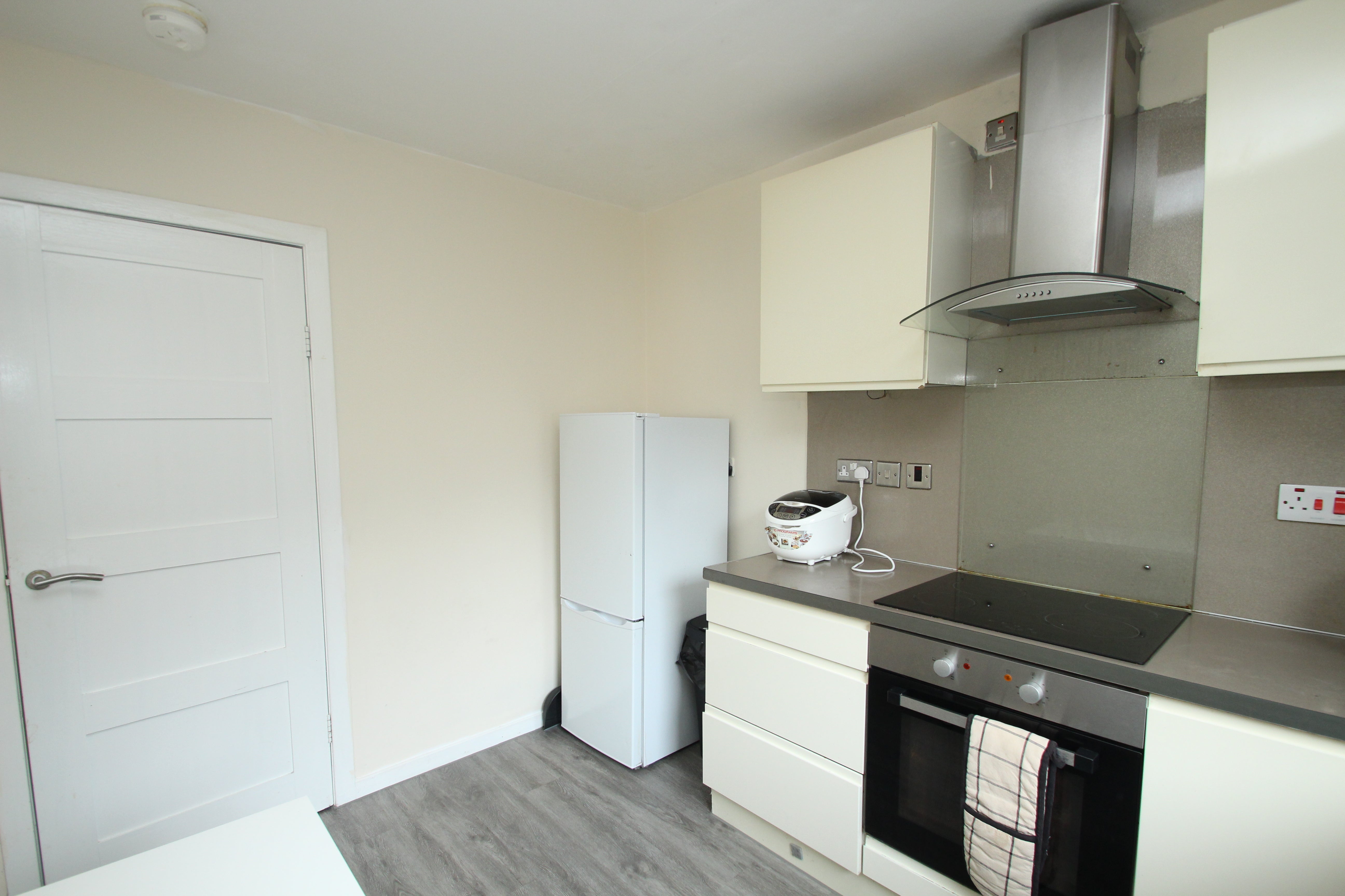 Flat Sauchiehall Street in Glasgow