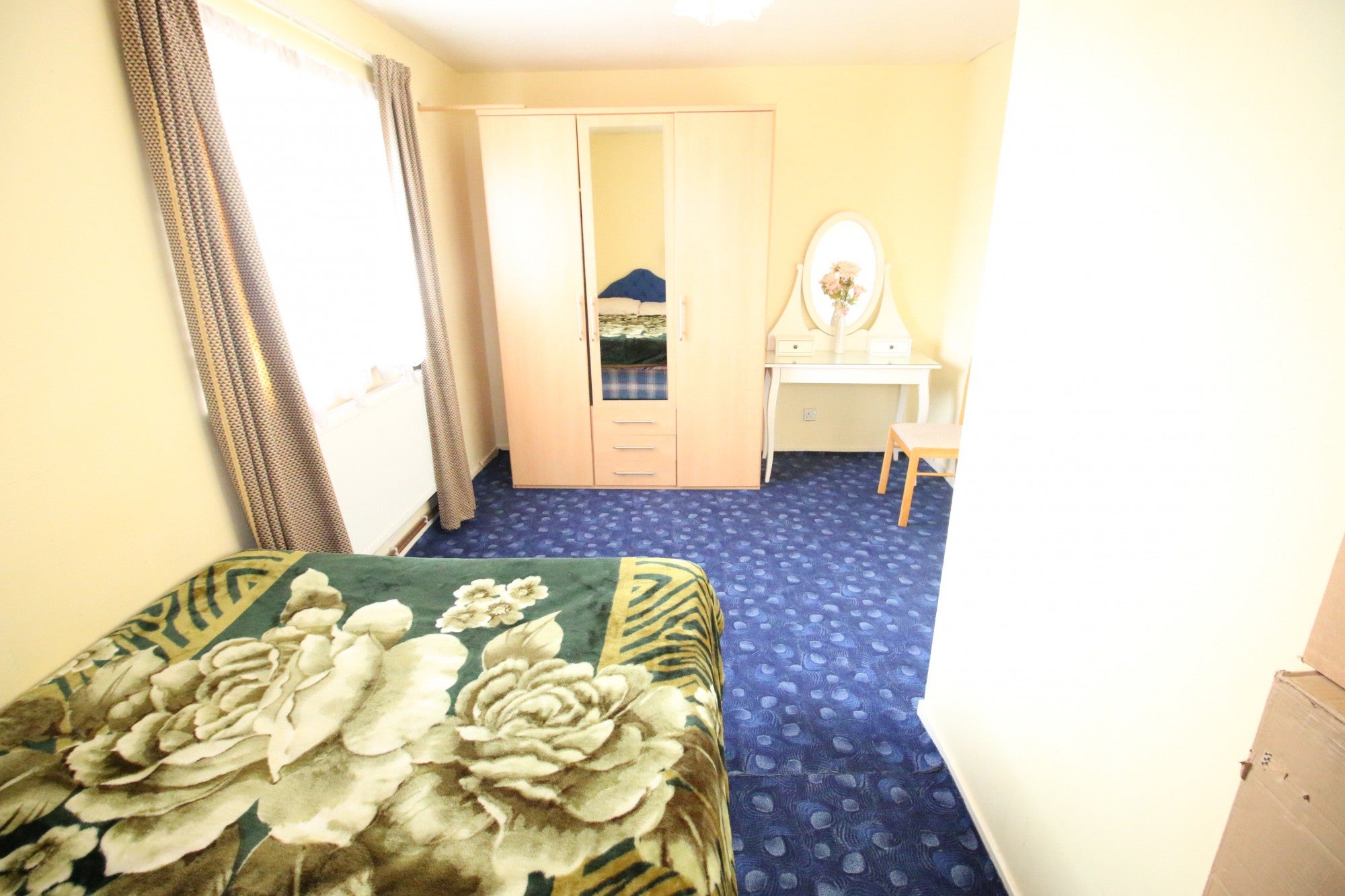 Flat Cottington Road in London