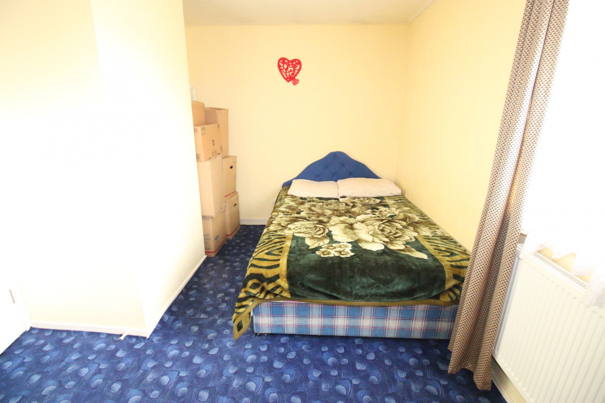 Flat Cottington Road in London