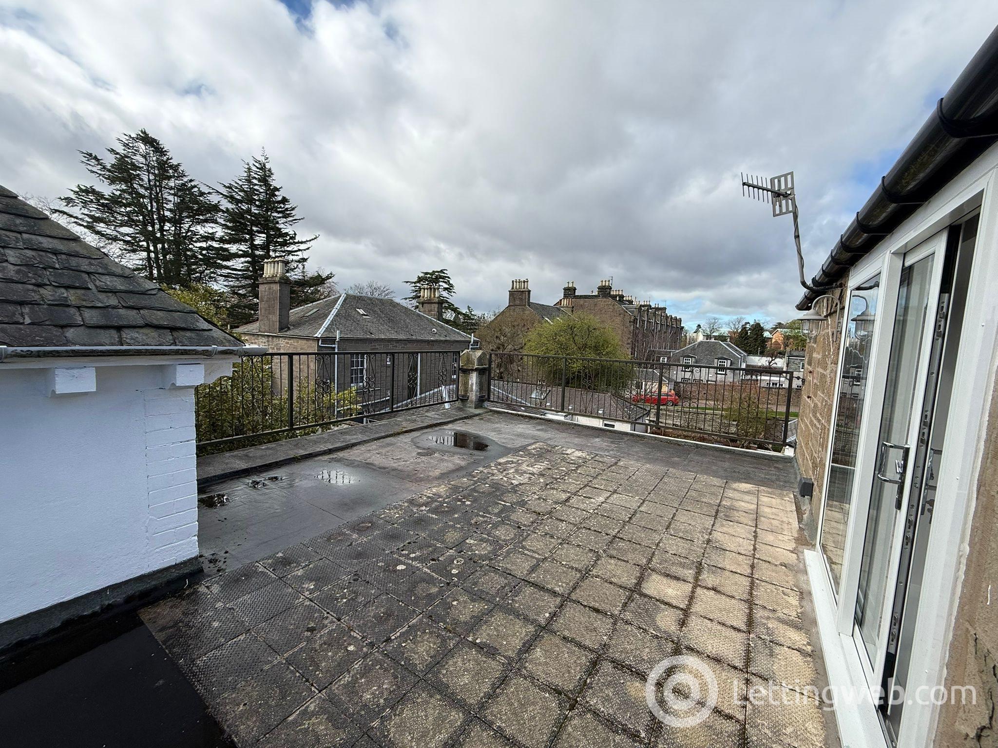 Flat Shaftesbury Road in Dundee