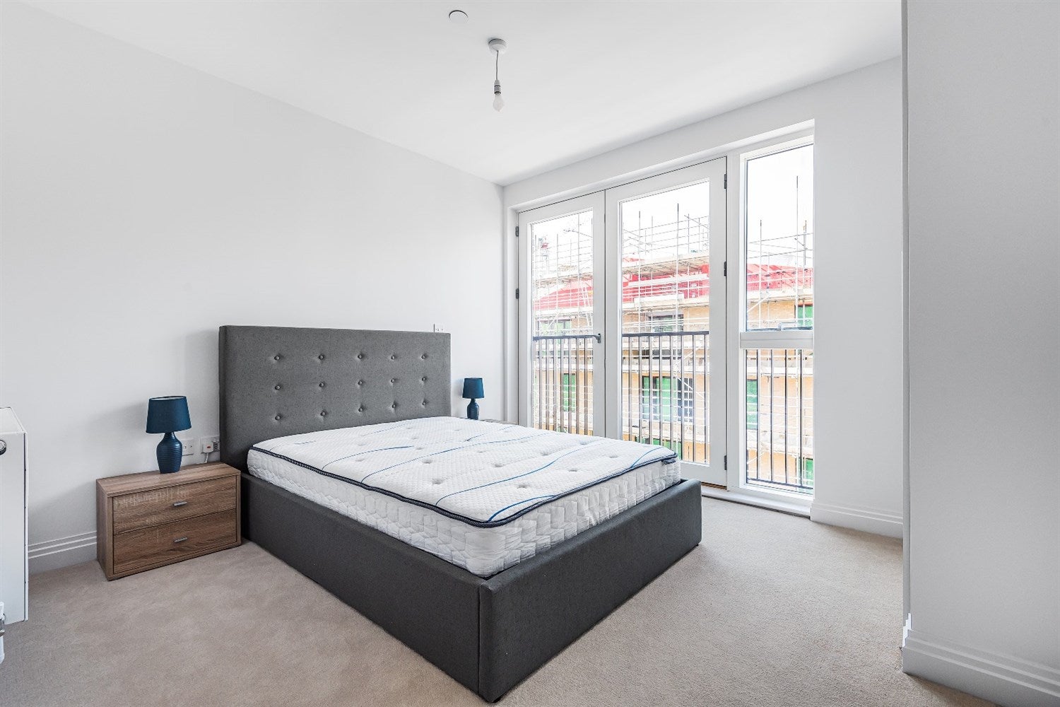 Flat Joseph Huntley Walk in Reading