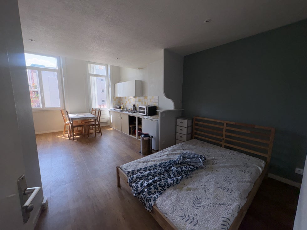 Room Rue du Cimetière in Saint-Étienne