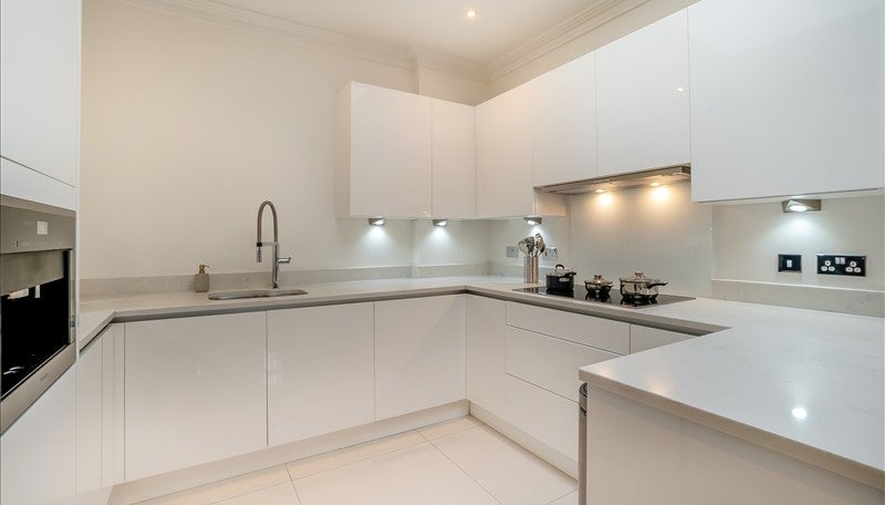 Flat Rainville Road in Greater London