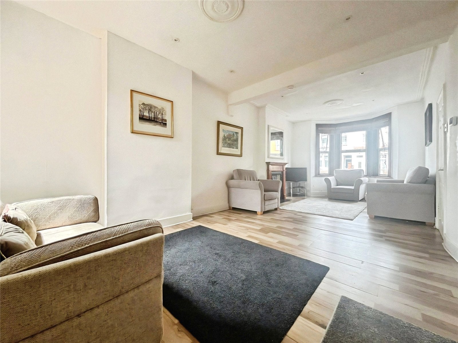 House Rossindel Road in Greater London