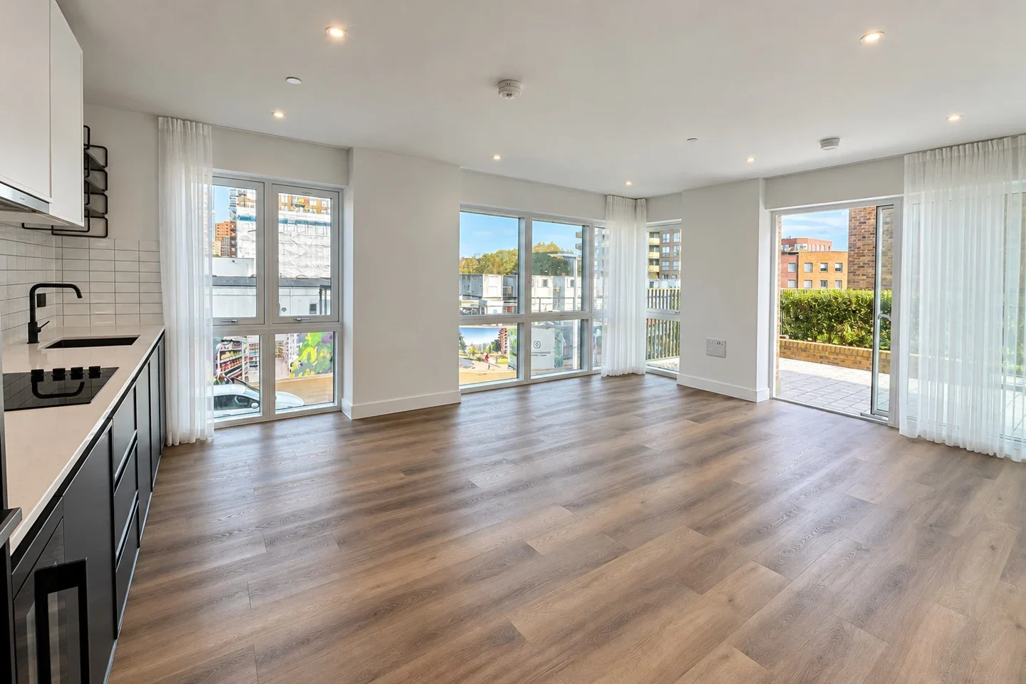 Flat Townsend Road in Greater London