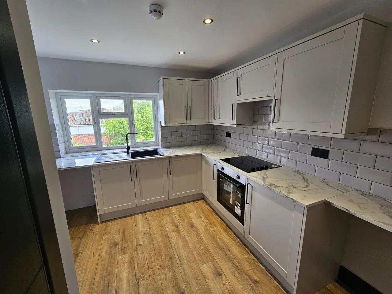 Flat Simms Close in Greater London