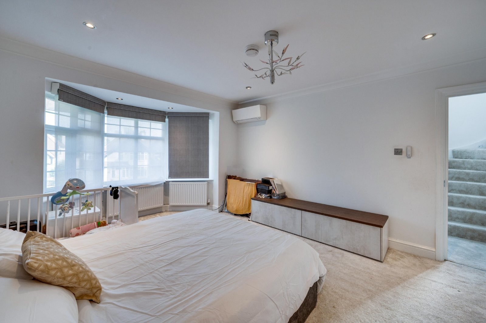 House The Vale in Greater London