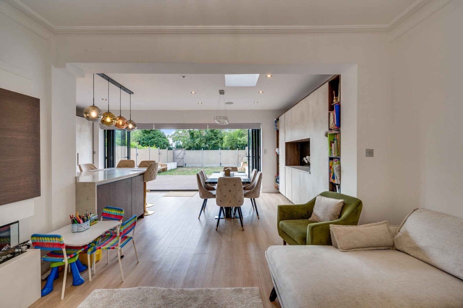 House The Vale in Greater London