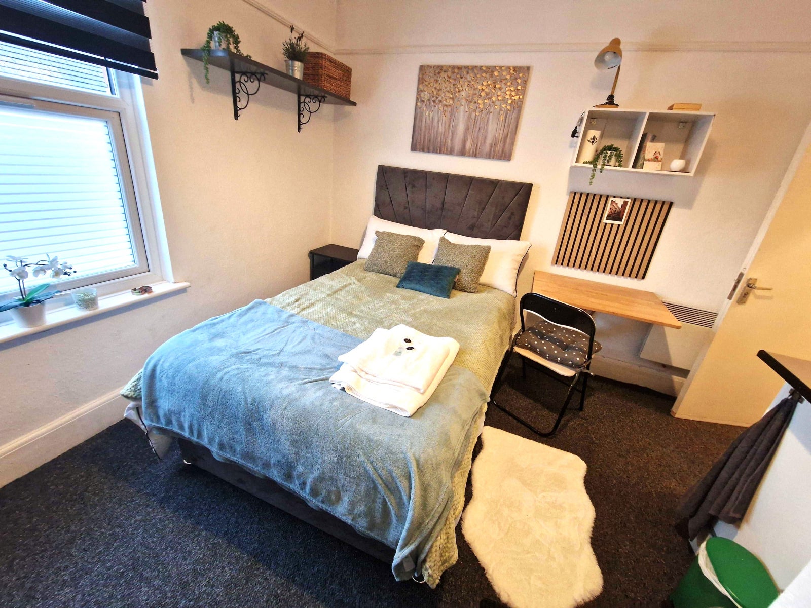 Room Richmond Street in Coventry