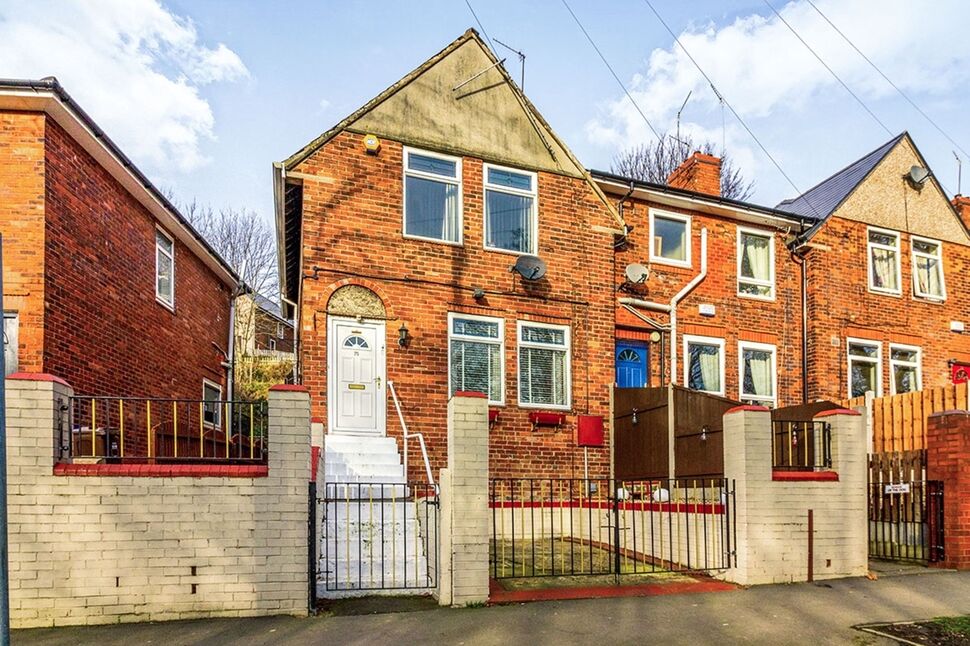 Flat Horninglow Road in Sheffield