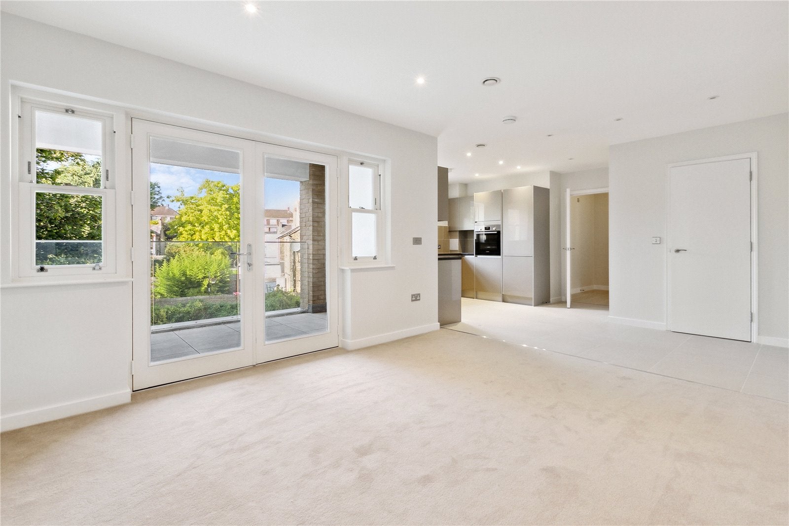 Flat Burlington Gardens in Greater London