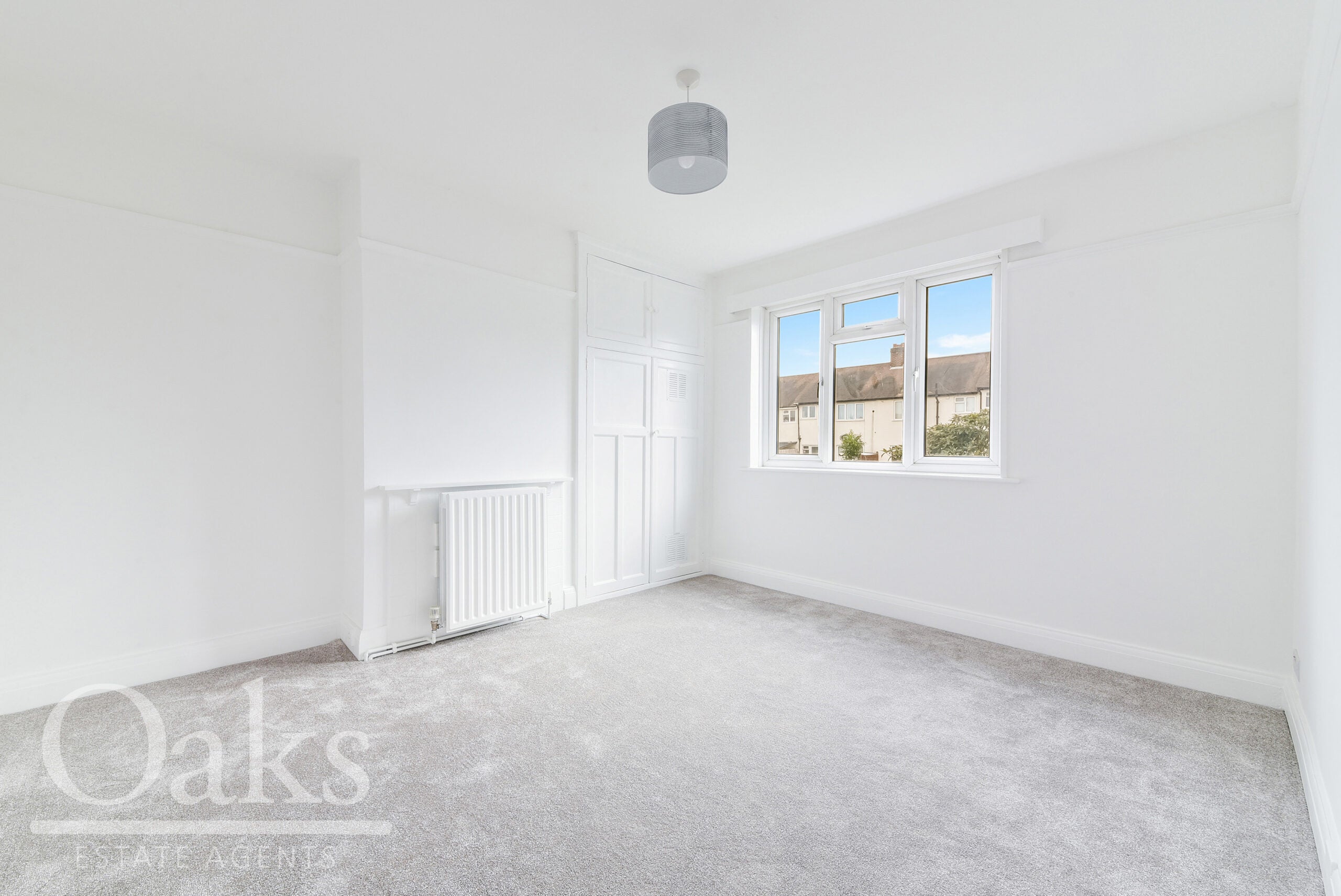 House Kynaston Crescent in Greater London
