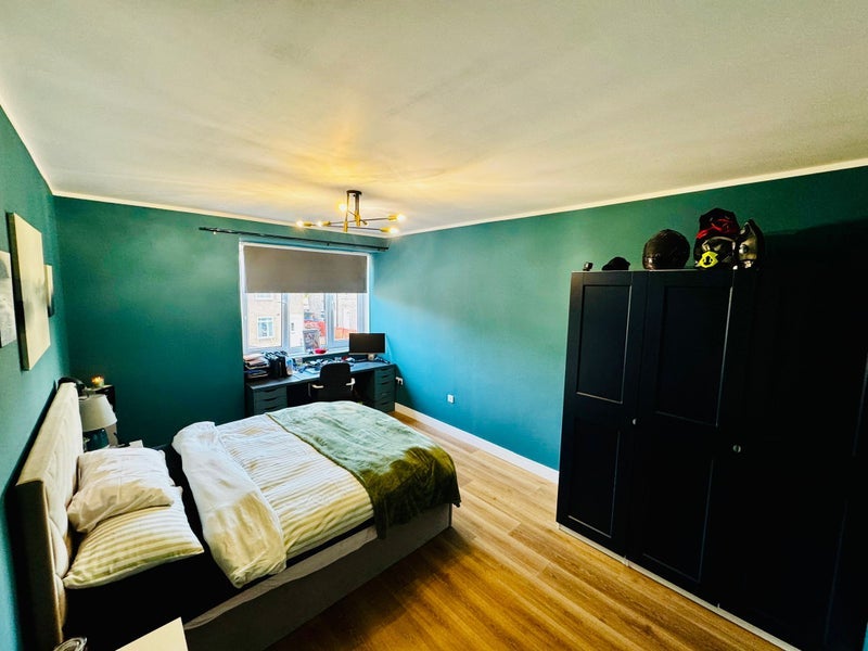 Flat Pilton Avenue in City of Edinburgh