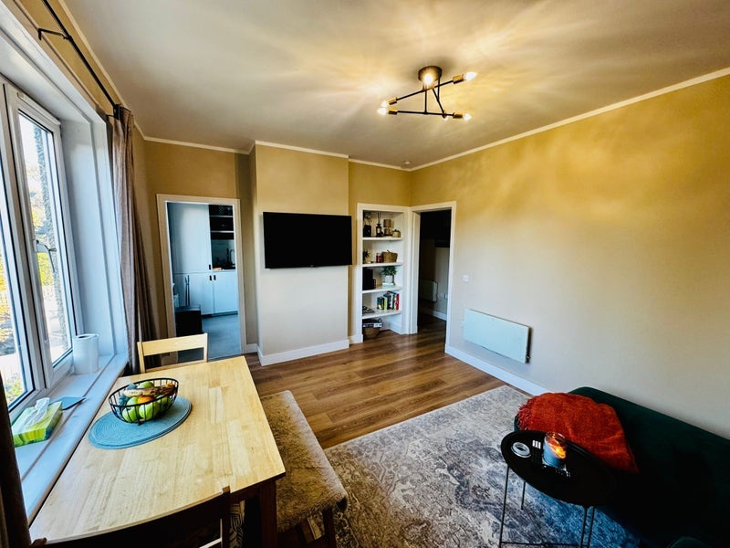 Flat Pilton Avenue in City of Edinburgh