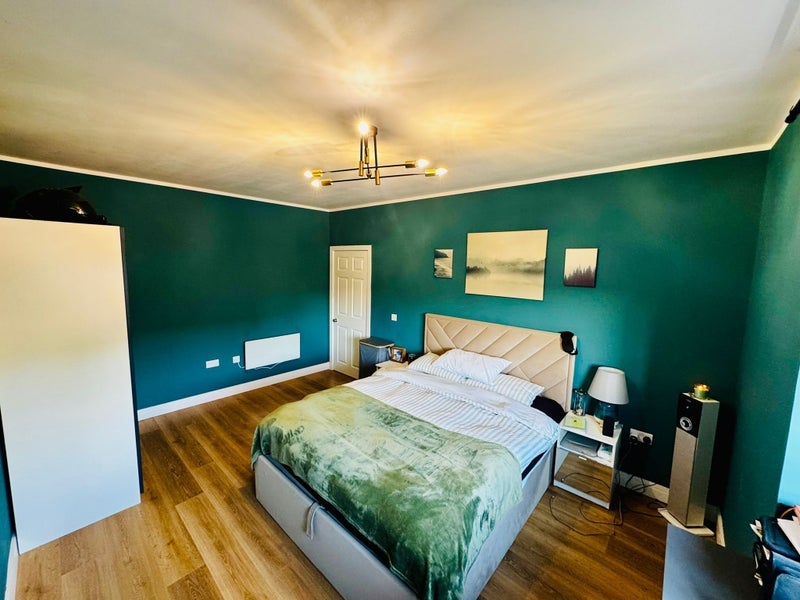 Flat Pilton Avenue in City of Edinburgh