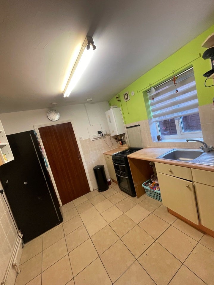 Flat Forster Road in Southampton
