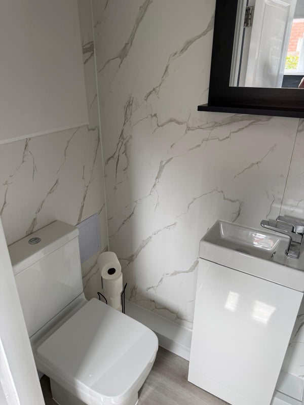 Flat Bebington Close in Trafford