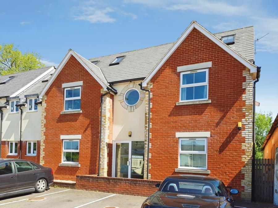 Flat Churchill Way West in Salisbury