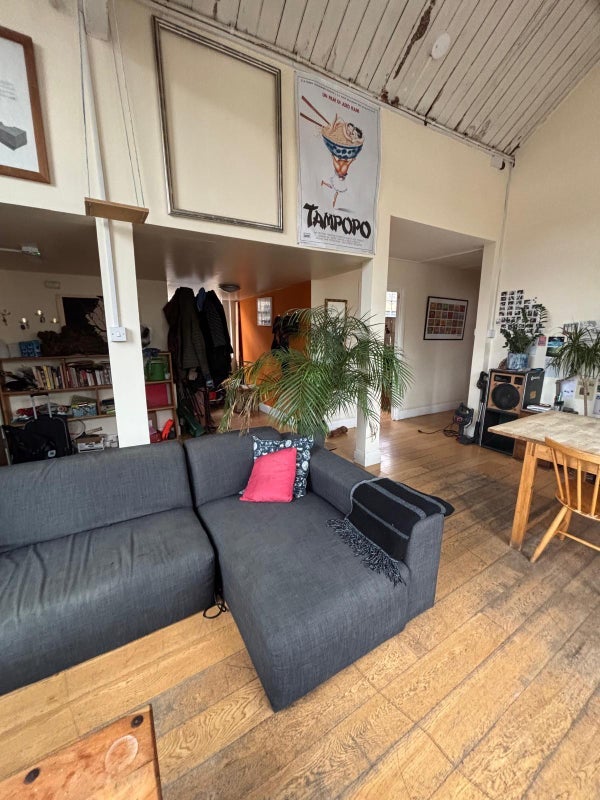 Room Clarence Road in Greater London