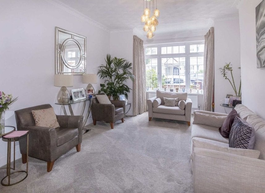House Dudley Gardens in Greater London