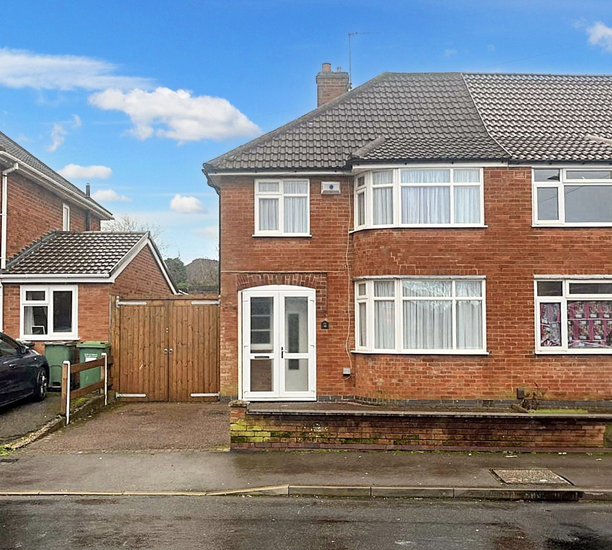 House Castleton Road in Oadby and Wigston