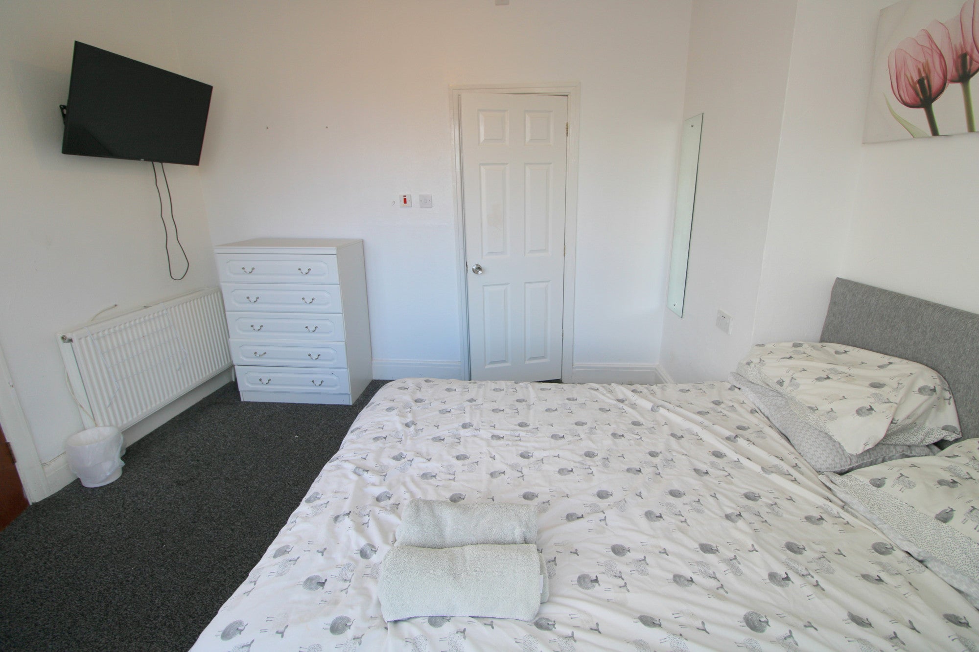 Room River Street in Rhyl