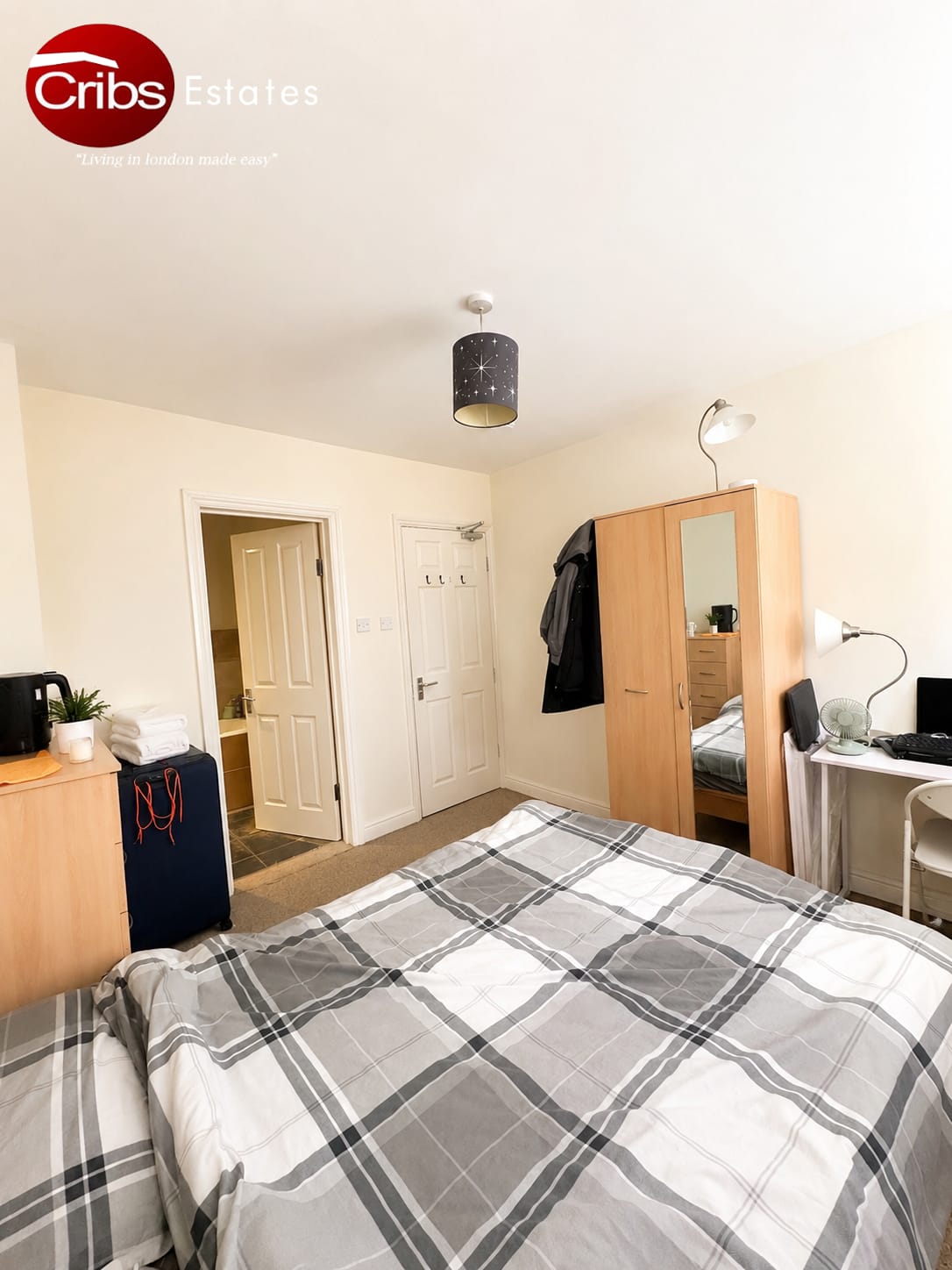 Room Cleveland Rise in Greater London