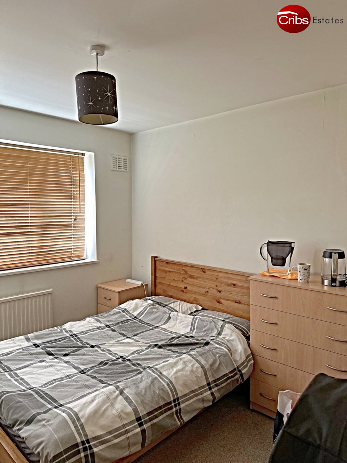 Room Cleveland Rise in Greater London