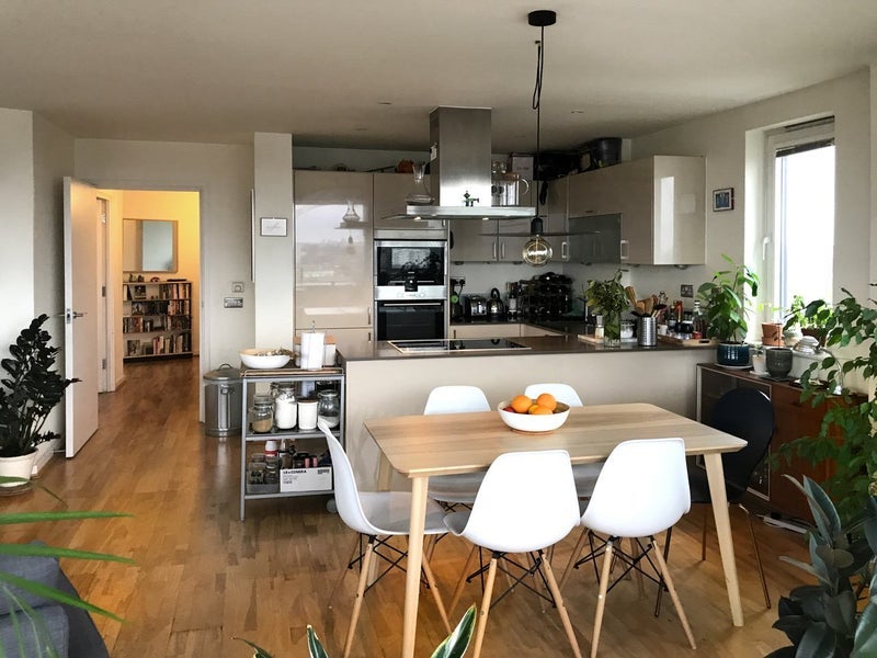Room Ramsgate Street in Greater London