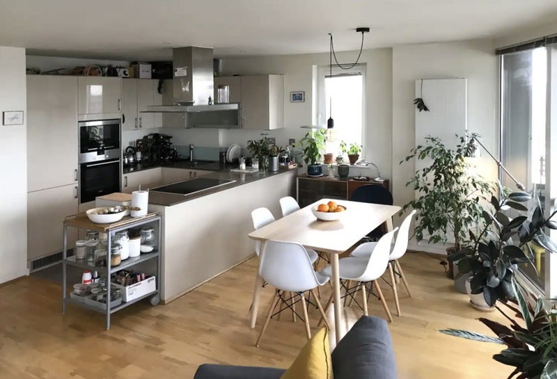 Room Ramsgate Street in Greater London