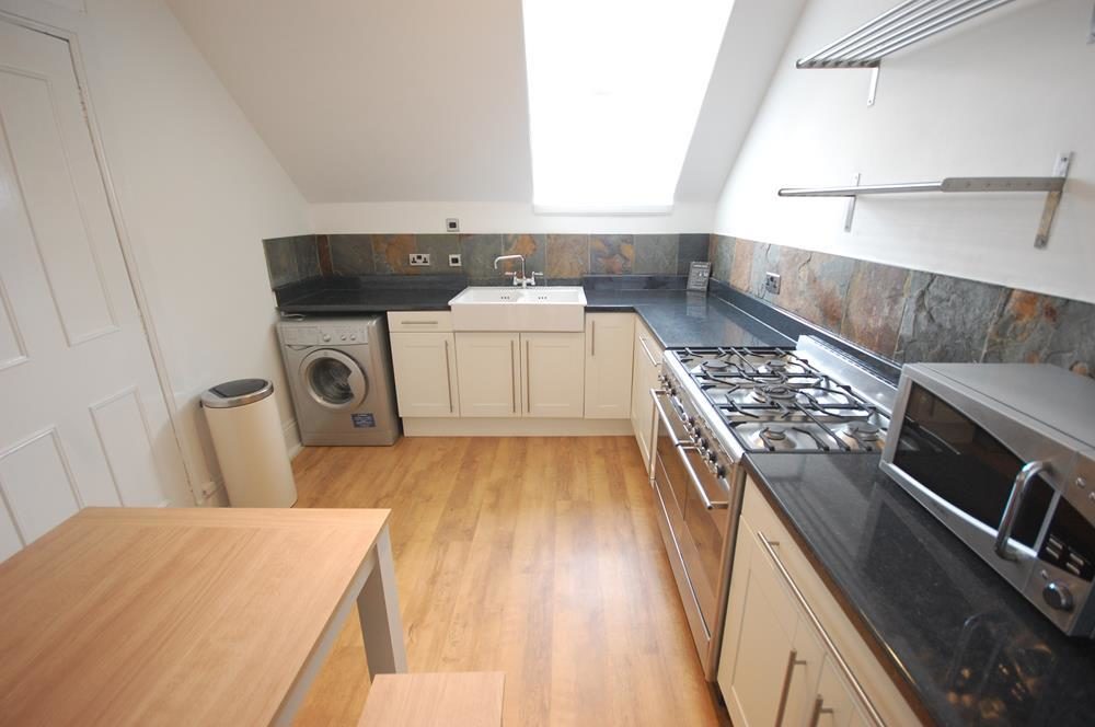 Flat Rosemount Place in Aberdeen