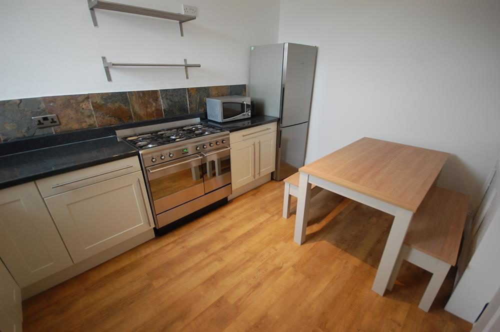 Flat Rosemount Place in Aberdeen