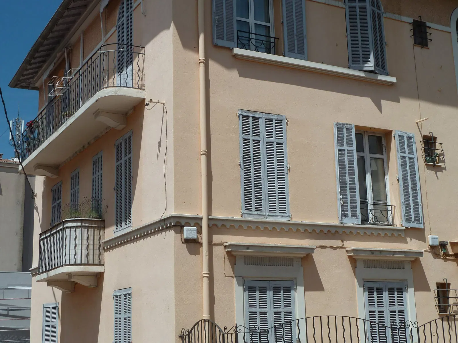 Chambre Avenue Benefiat à Cannes