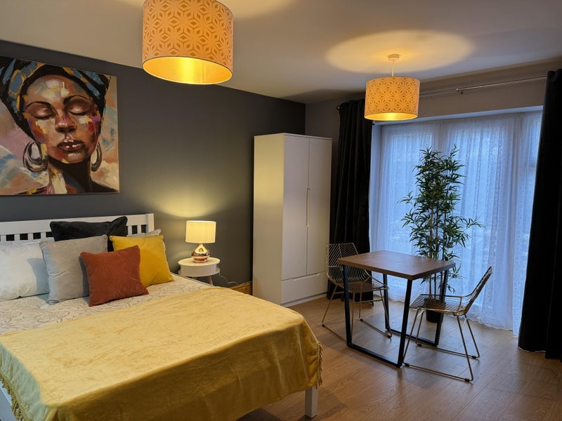 Room Himley Road in Dudley