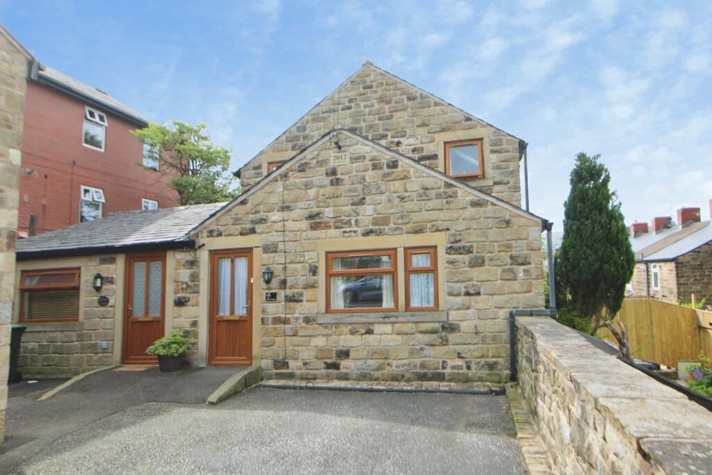 House Albert Street in High Peak