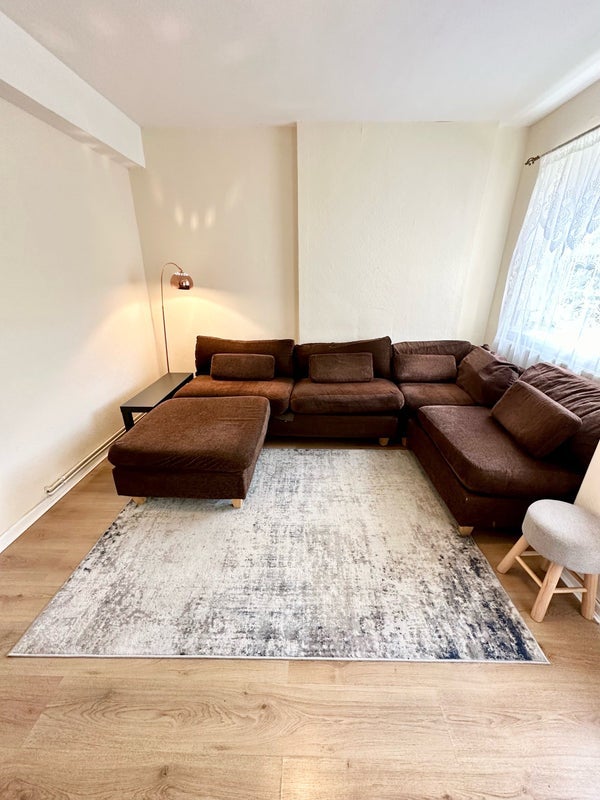 Room Worsopp Drive in Greater London