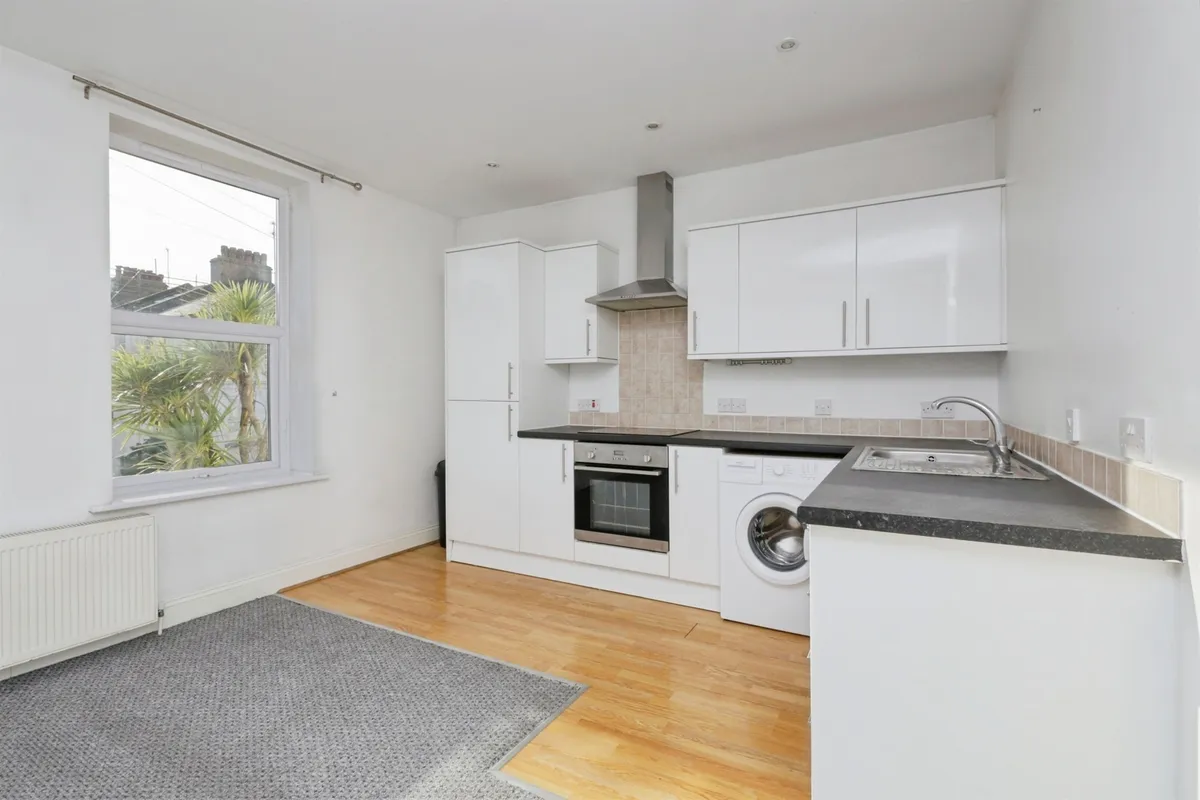 Flat Longstone Road in Eastbourne