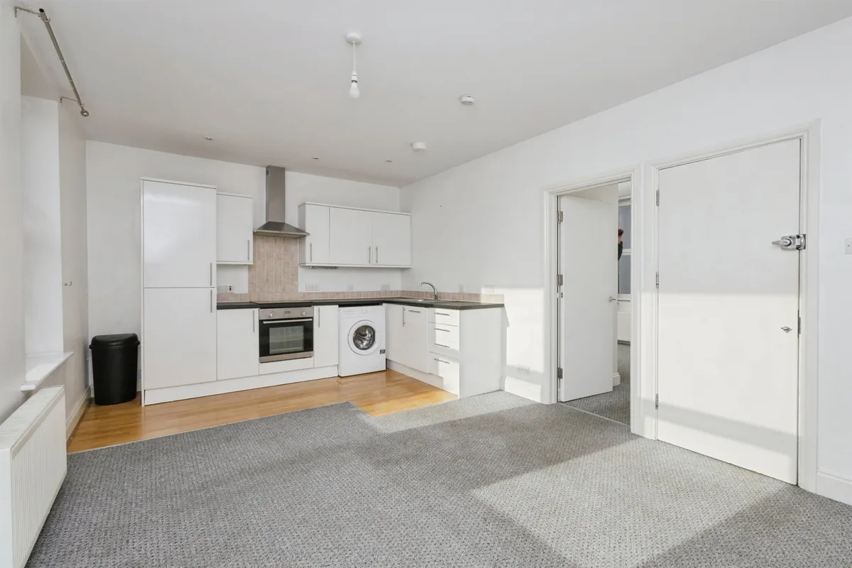 Flat Longstone Road in Eastbourne