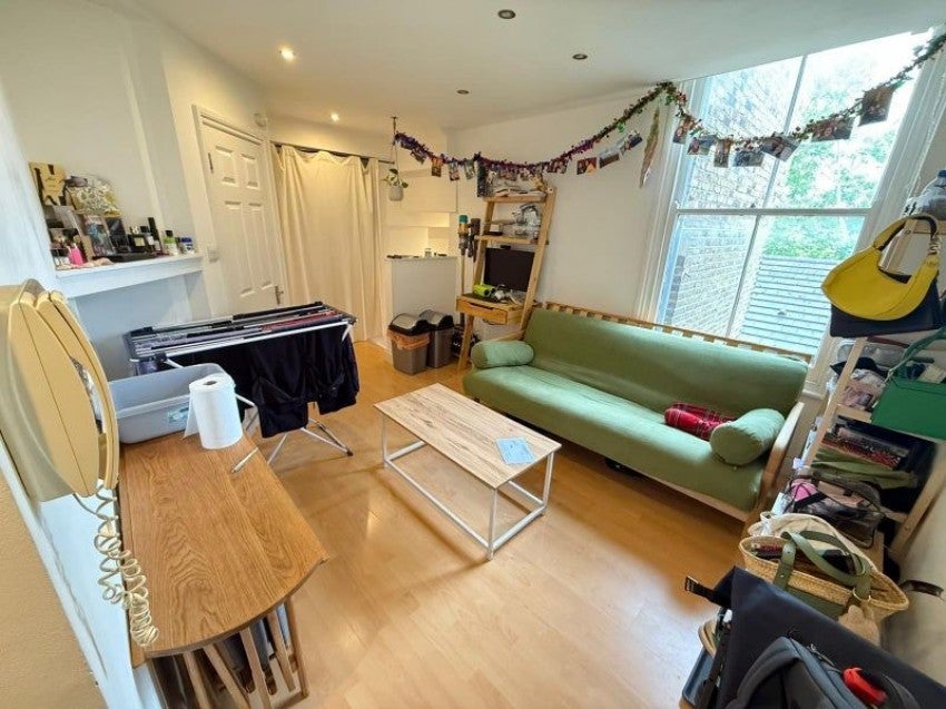 Flat Fortess Road in Greater London