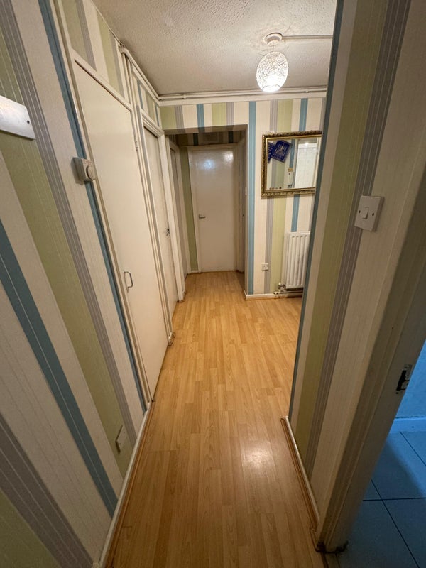 Room Moxon Close in Greater London