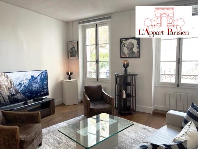 Flat Rue Lepic in Paris