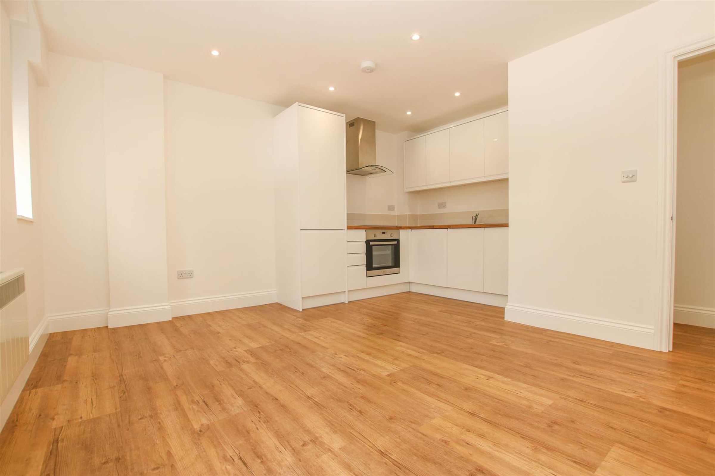Flat Walton Street in Aylesbury