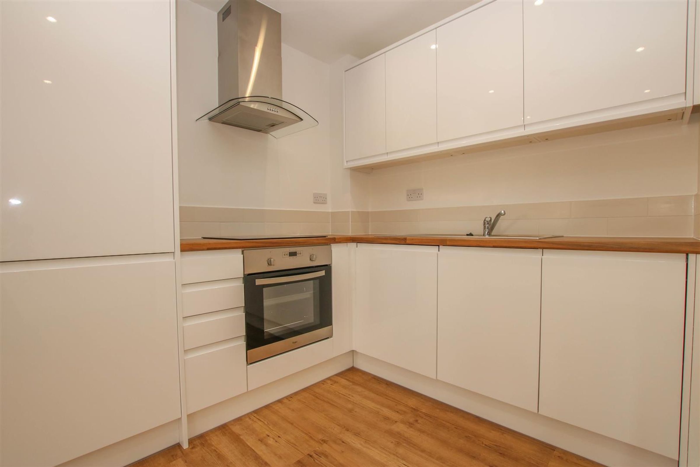 Flat Walton Street in Aylesbury