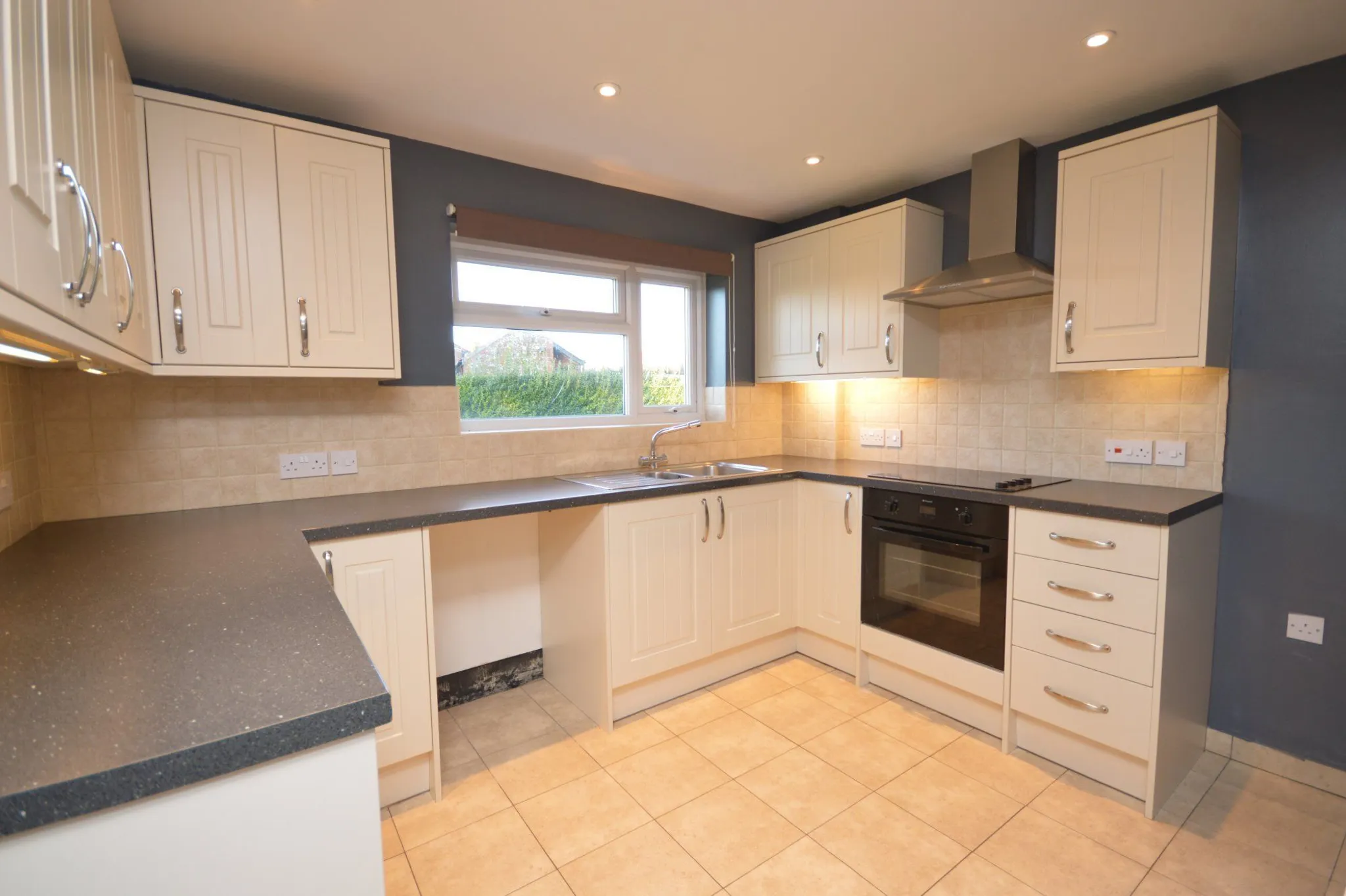 Flat Newton Road in Breckland District